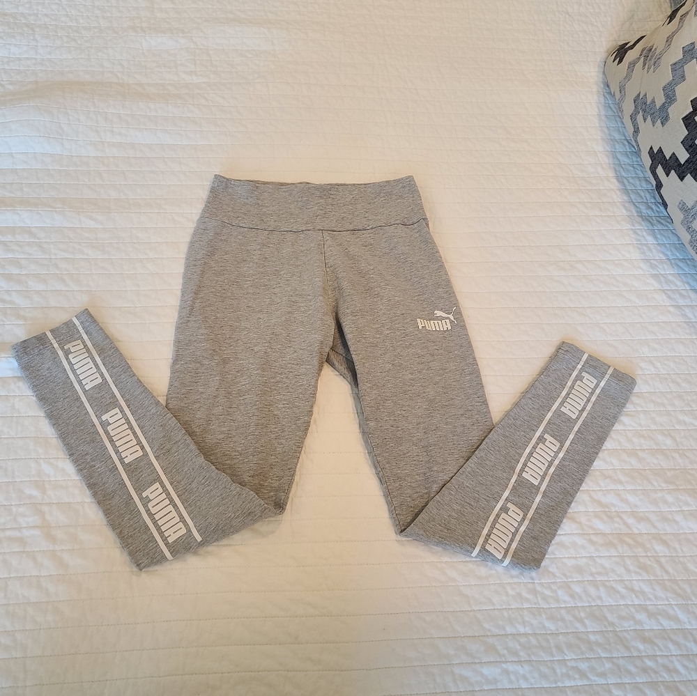 Puma Leggings w/Logos Size XS